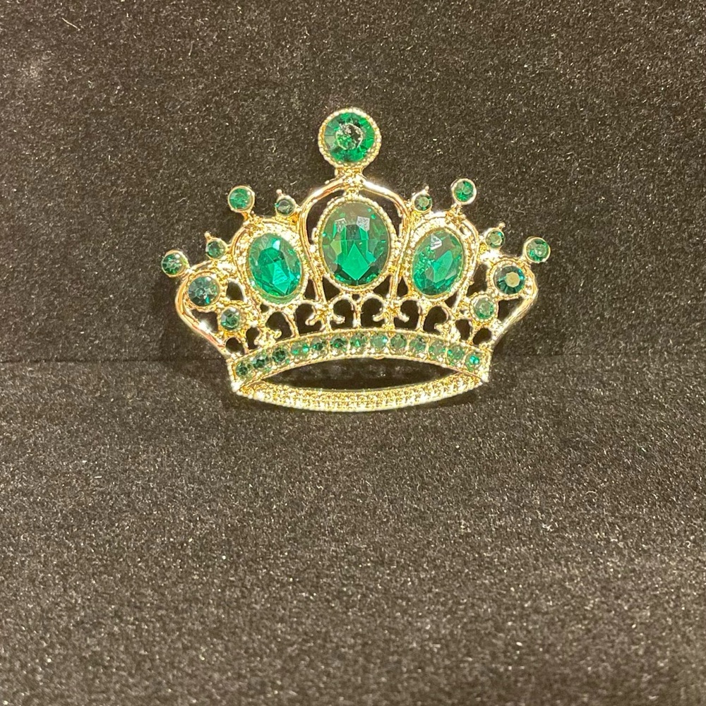 Gold and Green Crown Brooch